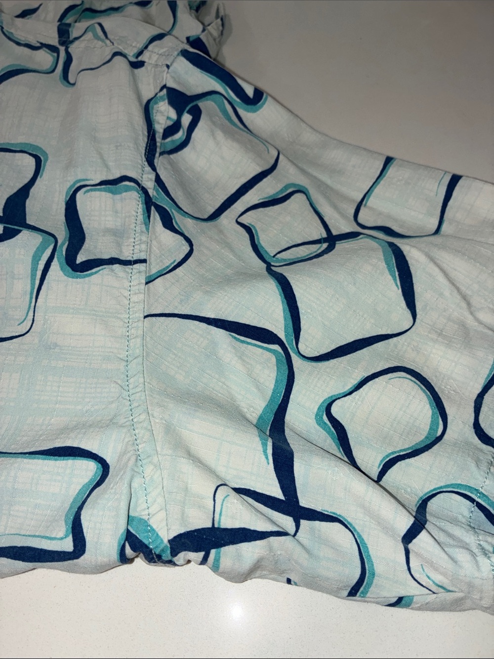 TOMMY BAHAMA GUC Ivory Short-Sleeve Button Down Shirt Geometric Print Size Large - Picture 10 of 12